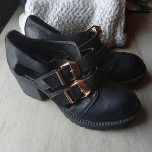 Chunky Block Heel Boots